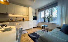 URBAN APARTMENTS Studio Nr 4A Chorzow Katowice, 1-4 peple